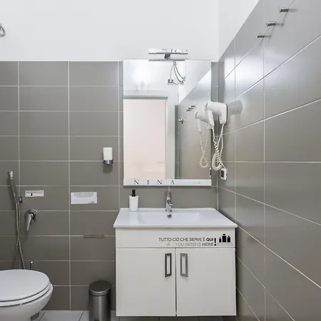 Nina 4* נאפולי