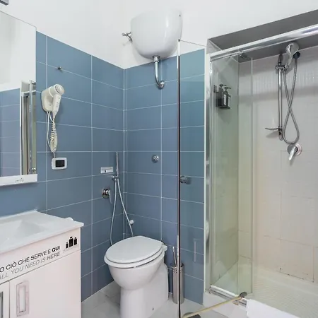 בית הארחה Nina נאפולי