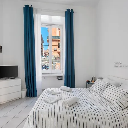 Nina ゲストハウス 4*